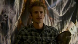 Hayden Christensen plays  Jammer on Quantum Quest