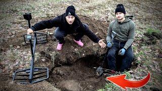 RIESIGER METALLDETEKTOR kann endlich vergrabenes SILBER BESTECK orten?! (Schatzsuche Xtreme Hunter)