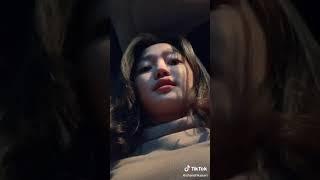 cewek cantik main tiktok kelihatan anunya..