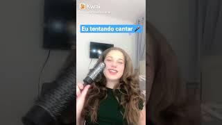 EU NA VIDA TENTANDO CANTAR