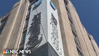 San Francisco police shut down removal of Twitter HQ sign