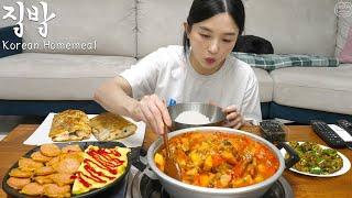 Real Mukbang:) The best Korean Home Meal  Gochujang Soup, Sausage, grilled cutlassfish