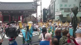 kids and Cristo Redentor - Asakusa samba festival