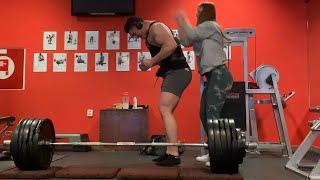 Mentally unstable man can't stop deadlifting