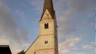 Erstes Läuten der neuen Glocken in der Alten Kirche in Garmisch