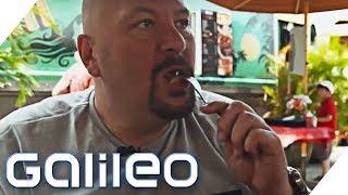Jumbo Schreiner testet Burger im Hawaii-Style | Galileo | ProSieben
