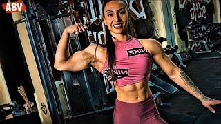 FEMALE BODYBUILDER BUSE, FBB MUSCLE WORKOUT