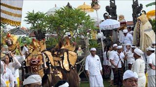 KESURUPAN ? Ritatkala ida Sesuhunan Lunga ring Taman Beji