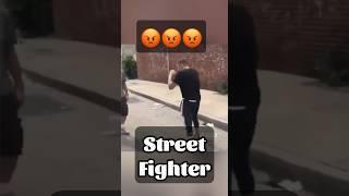 Self defence on the street. Boxer vs. Street Fighter. #selfdefence #fight #boxing #streetfighter