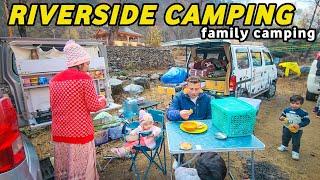 467 / Riverside car camping near Kullu. Family group camping 