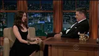 Alison Brie - adorable in Craig Ferguson interview