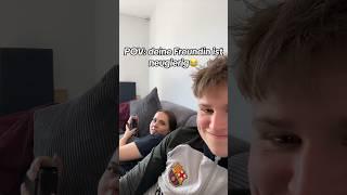 POV: deine FREUNDIN ist NEUGIERIG! #shortvideo #comedy #freund #couple #freund #boyfriend