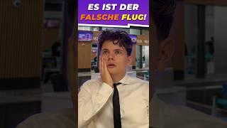 Ich beim FLUGHAFEN CHECK IN ️ #youtube #viral #comedy #subscribe #funny #tiktok #shorts #video