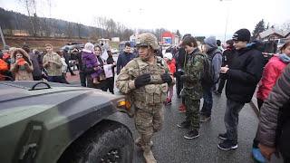 US Army in Poland / Break at the state border / Przejazd wojsk amerykańskich / Granica Czeska