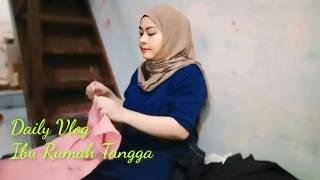 DAILY VLOG IBU RUMAH TANGGA BERES BERES RUMAHMASAK AYAM BAKARBERES BERES DAPURBELANJA KE PASAR