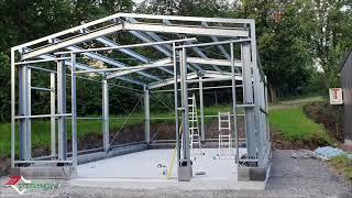 STEEL STRUCTURE WITH SANDWICH PANEL