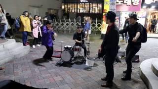 JHKTV] 홍대드럼 drum (japan osaka) yuto  & old audience dance (81 year old)