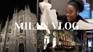 MILAN VLOG | fashion school in italy, christmas lights & trying italian five guys