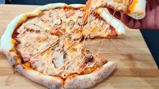 Овощная пицца. Куриная пицца с грибами. Italian pizza.