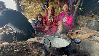 Simple but happy lifestyle by making kheer from buffalo milk and eating it organically.