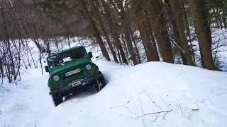 UAZ 4X4 OFFROAD IN SNOW 4K