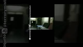 Un ser tenebroso visto en el pasillo de un hospital  #terror #fantasmas