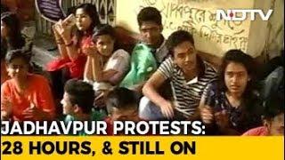 Jadavpur University Students Protest Mamata Banerjee's 'No Politics On Campus' Order