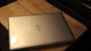 Unboxing Apple MacBook Pro 13"