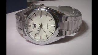 Distinguishing Between A genuine Seiko Watch from A Fake Seiko comparing comparison vs explaining