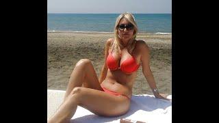 More sexy mature MILF's wearing bikinis