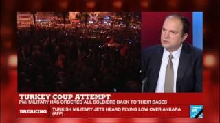 Turkey coup: thousands of Turkish people take to the street in response to Erdogan's call