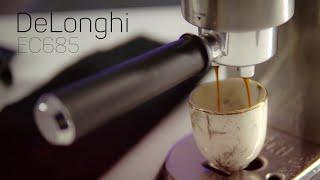 Готовим эспрессо в рожковой кофеварке Delonghi EC 685 Dedica | Кофемолка Sencor SCG 6050SS