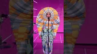 DOJA CAT WORM OUTFIT AT THE VMAS.#dojacat #vma #vmas ...... subscribe to our YouTube channel