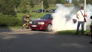 Mercedes Benz W124 E500 Wolf Burnout