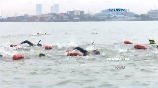 Kehebatan Prajurit TNI AL Berenang Arungi Selat Madura