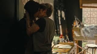 Katherine and Greta kissing scene / A million little things / season 2 / lesbian kissing 