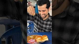 Trying The Most Famous Pradeep Pao Bhaji Of East Delhi | @cravingsandcaloriesvlogs #shorts