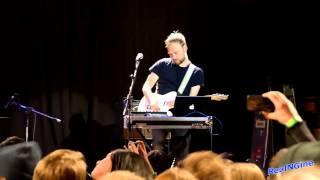 Tom Vek - Sherman (Animals in the Jungle), A Little Word in Your Ear (live @ Moscow 08.12.2014)