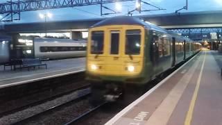 Trains at: Milton Keynes Central, WCML, 16/03/18