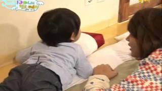 Baby Yoogeun waking up SHINEE