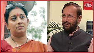 Prakash Javadekar Met Smriti Irani Before Taking Charge As HRD Minister