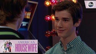 Oliver and Cooper Make Up – American Housewife