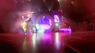 Lindsey Stirling - Shatter Me [Live]
