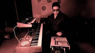 Live looping MPC, Nord Stage, spanning two studios