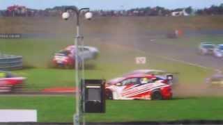 MASSIVE JASON PLATO CRASH @SNETTERTON