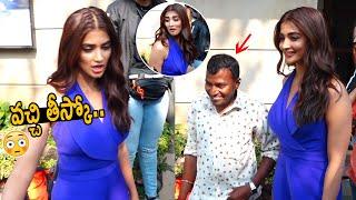 Actress Pooja Hegde Rowdy Behaviour with her Fan | Radhe Shyam Movie Promotions | FC