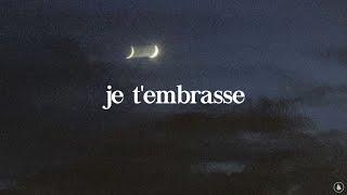 Yoa - Je t'embrasse (Lyrics)