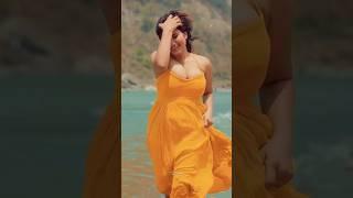 Mere Do Anmol Ratan | Navel Dance Beautiful | Running ‍️ Girl's Hot Trending Shorts #shorts