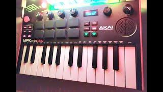 THE NEW AKAI MPK MINI PLAY MK3 - HOW IT WORKS... HOW TO USE IT - STANDALONE. A GUIDE.