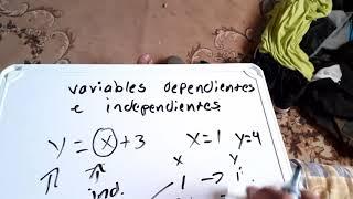 Variable dependiente e independiente y evaluación de función